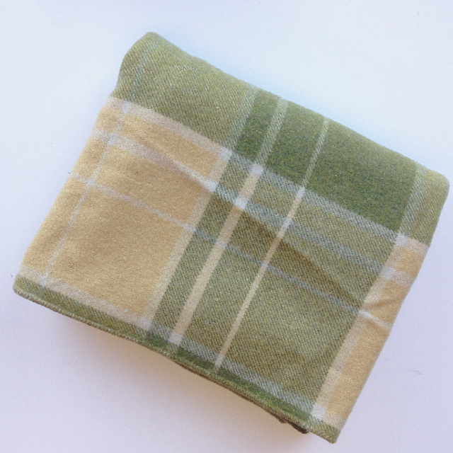 BLANKET, Cream & Pale Green Tartan